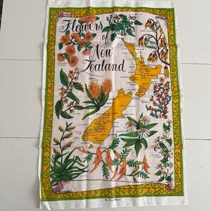 New Zealand NZ Kiwi Flowers Map Tea Towel Pure Linen Botanical Vintage 70’s